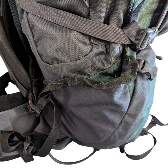 Gregory Heavy Duty Nylon Internal Frame Backpack - Picture 4 of 14